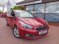 Used Kia Ceed 98 HP (72 kW) 2014 Red Hatchback