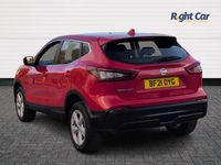 Used Nissan Qashqai Acenta Premium 2021 Red SUV