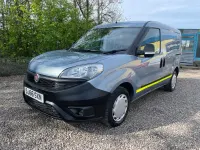 Usado Fiat Doblò 95 HP (69 kW) 2016 Azul Monovolume