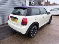 Usado Mini ONE Classic 2019 Blanco Utilitario