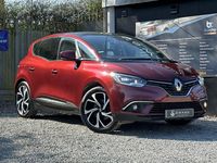 Used Renault Scénic IV Signature 2018 Red MPV