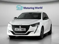 Used Peugeot 208 Allure+ 100 HP (73 kW) 2022 White Hatchback