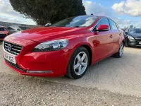 Used Volvo V40 SE 115 HP (84 kW) 2014 Red Hatchback