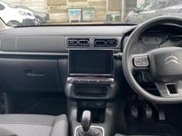 Used Citroën C3 PureTech 82 HP (60 kW) 2022 Red Hatchback