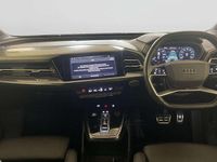 Used Audi Q4 e-tron S-Line 125 kW (170 HP) 2022 White SUV