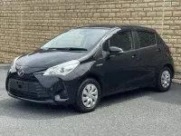 Used Toyota Yaris Design 100 HP (73 kW) 2017 Black Hatchback