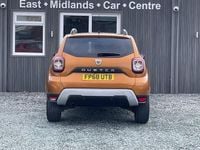 Used Dacia Duster Comfort 115 HP (84 kW) 2018 Orange Hatchback