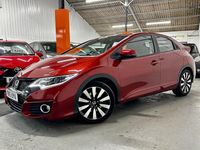 Begagnad Honda Civic SE Plus 142 HK (104 kW) 2015 Röd Halvkombi
