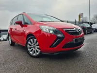 Used Vauxhall Zafira Design Edition 136 HP (100 kW) 2016 Red MPV