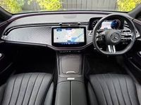 Usado Mercedes E300 Advanced 313 HP (230 kW) 2024 Preto Carrinha