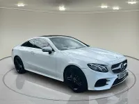 Gebraucht Mercedes E220 AMG Line Premium 2018 Weiß Coupé