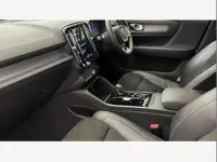 Usado Volvo XC40 R-Design 161 CV (118 kW) 2022 Gris SUV