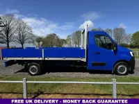 Used Renault Master 145 HP (106 kW) 2024 Blue MPV