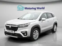 Używany Suzuki SX4 S-Cross 129 KM (94 kW) 2023 Srebrny SUV