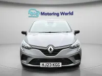 Używany Renault Clio V Evolution 90 KM (66 kW) 2023 Szary Hatchback