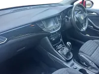 Used Vauxhall Astra SRi 150 HP (110 kW) 2018 Red Hatchback