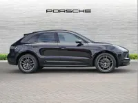 Used Porsche Macan 261 HP (191 kW) 2026 Black SUV