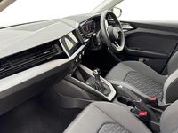 Begagnad Audi A1 Sport 108 HK (79 kW) 2024 Grå SUV