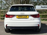 Begagnad Audi A1 Sport 113 HK (83 kW) 2019 Vit SUV