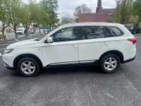 Used Mitsubishi Outlander 2016 White SUV