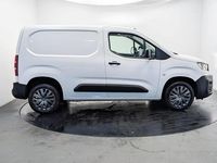 Used Peugeot Partner Premium 100 HP (73 kW) 2022 White MPV
