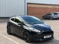 Used Ford Fiesta Zetec 125 HP (91 kW) 2014 Black Hatchback
