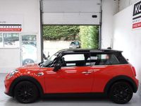 Used Mini Cooper Classic 136 HP (100 kW) 2020 Orange Hatchback