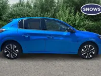 Used Peugeot 208 Allure 101 HP (74 kW) 2024 Blue Hatchback