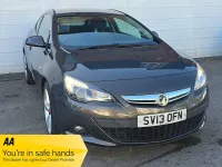 Begagnad Vauxhall Astra GTC SRi 140 HK (102 kW) 2013 Grå Halvkombi