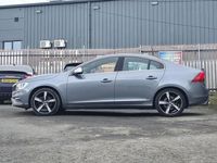Usado Volvo S60 R-Design 190 HP (139 kW) 2016 Cinzento Sedan