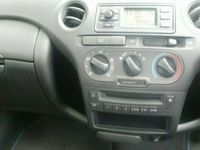Usado Toyota Yaris 85 HP (62 kW) 2004 Citadino