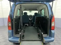 Used Citroën Berlingo Feel 100 HP (73 kW) 2017 Blue MPV