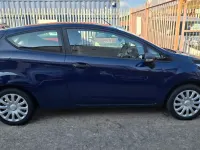 Second-hand Ford Fiesta Studio 2013 Albastru Hatchback