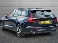 Used Volvo V60 Momentum 190 HP (139 kW) 2020 Black Estate