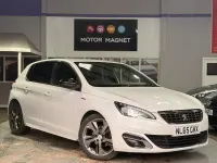 Usado Peugeot 308 GT-line 120 HP (88 kW) 2015 Branco Citadino