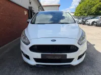 Used Ford S-MAX Sport 2017 White MPV