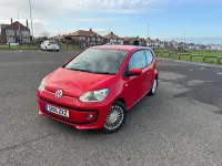 Begagnad VW up! high up! 2016 Röd Halvkombi