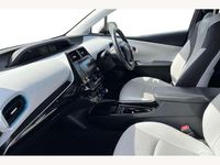 Used Toyota Prius 122 HP (89 kW) 2019 Grey Hatchback