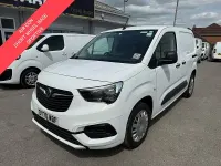 Used Vauxhall Combo Sportive 100 HP (73 kW) 2020 White MPV