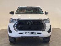 Used Toyota HiLux Active 150 HP (110 kW) 2024 White Pickup