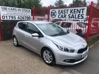 Begagnad Kia Ceed 98 HK (72 kW) 2014 Silver Halvkombi