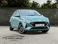 Used Hyundai i10 Premium 67 HP (49 kW) 2024 Green Hatchback