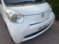 Used Toyota iQ 68 HP (50 kW) 2011 White Hatchback