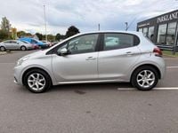 Used Peugeot 208 Active 68 HP (50 kW) 2015 Silver Hatchback