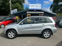 Used Toyota RAV4 147 HP (108 kW) 2004 Silver SUV