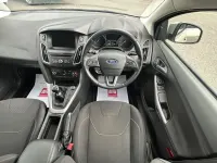 Second-hand Ford Focus Zetec 120 CP (88 kW) 2017 Argintiu Hatchback