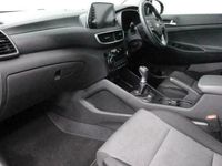 Used Hyundai Tucson SE 132 HP (97 kW) 2018 Grey SUV