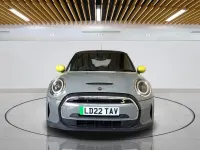 Usado Mini Cooper SE Hatch 135 kW (184 CV) 2022 Gris Utilitario