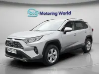 Usado Toyota RAV4 Hybrid 218 HP (160 kW) 2022 Prateado SUV