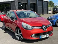 Used Renault Clio Dynamique 90 HP (66 kW) 2015 Red Hatchback